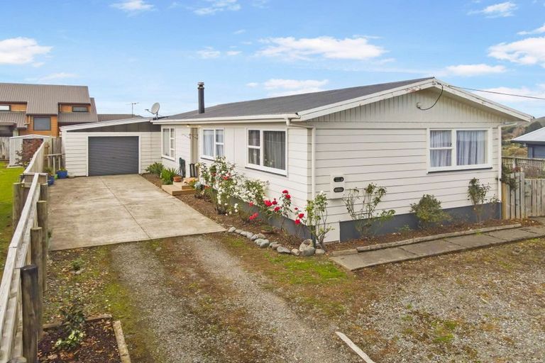 Photo of property in 30 Ruru Road, Taihape, 4720
