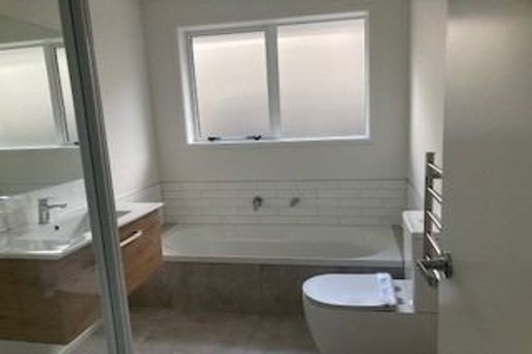 Photo of property in 20 Pioneer Crescent, Omokoroa, 3114