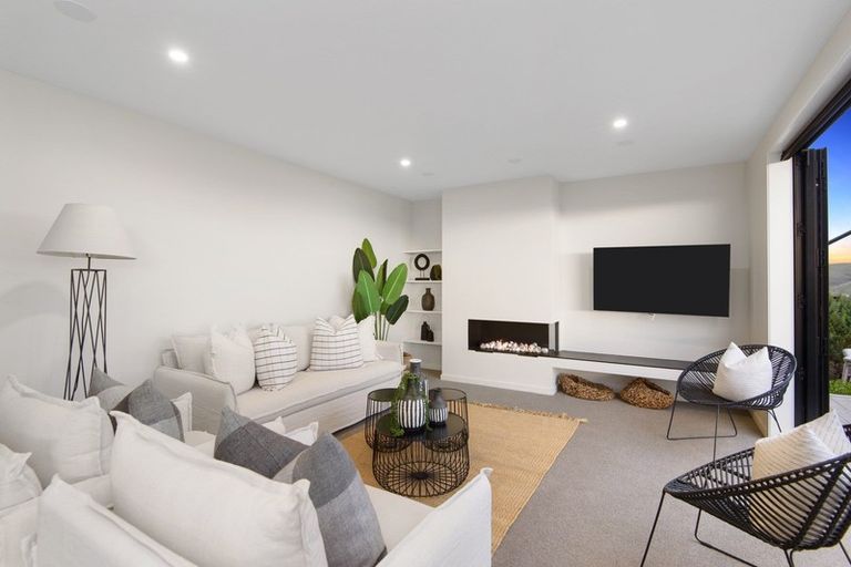 Photo of property in 170 Penruddock Rise, Westmorland, Christchurch, 8025