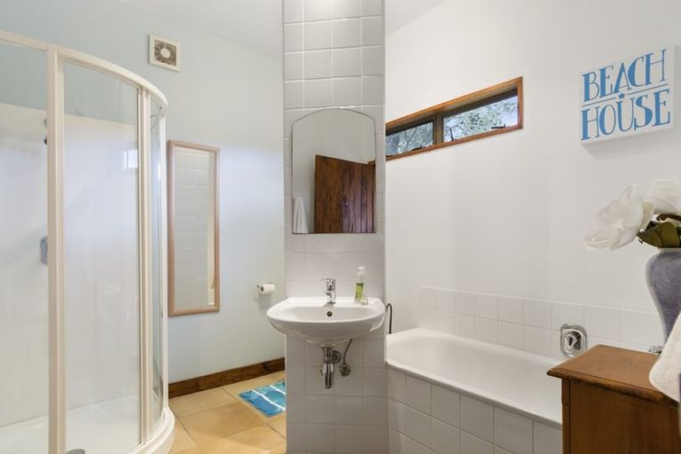 Photo of property in 141 Karewa Parade, Papamoa Beach, Papamoa, 3118