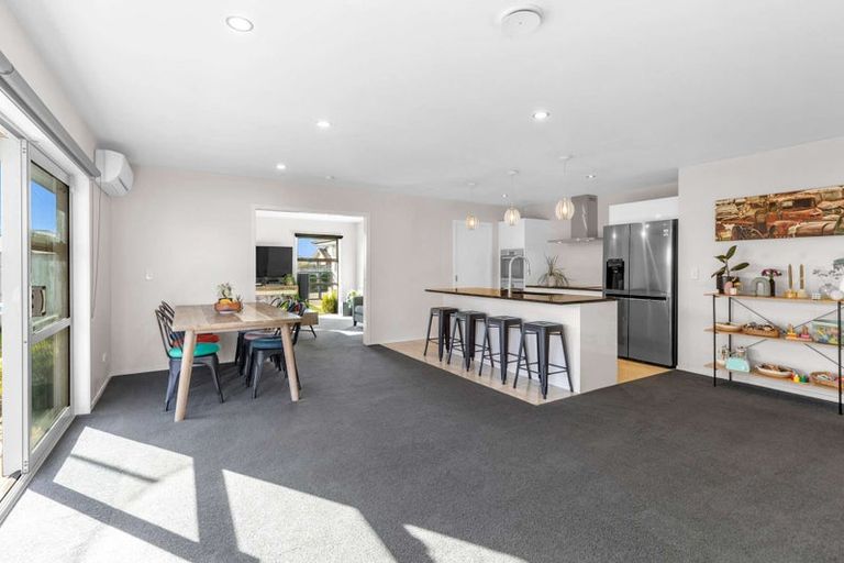 Photo of property in 17 Story Street, Foxton Beach, Foxton, 4815