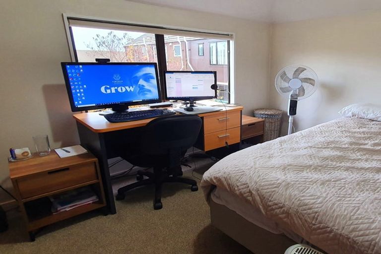 Photo of property in 4/19 Grove Road, Addington, Christchurch, 8024