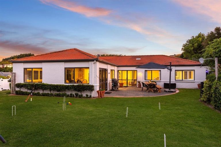 Photo of property in 12 Bowman Place, Whitby, Porirua, 5024