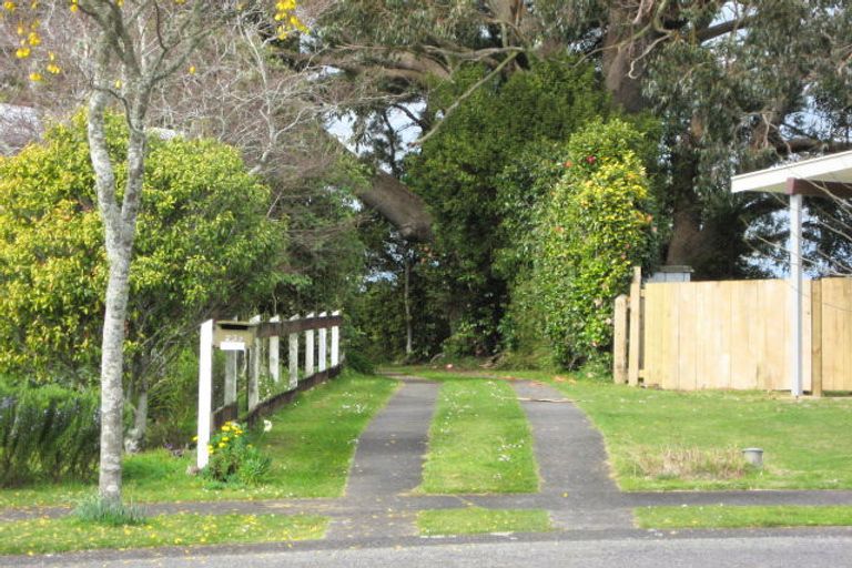 Photo of property in 23a Waiwera Place, Merrilands, New Plymouth, 4312
