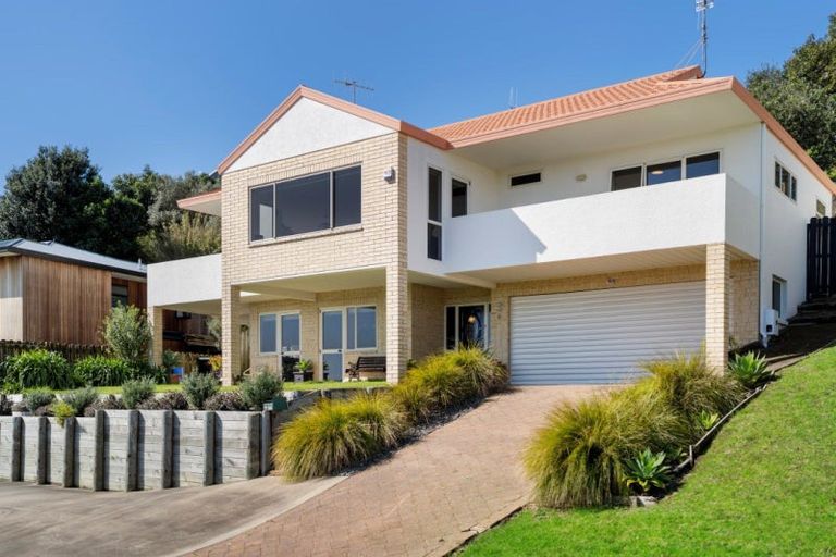 Photo of property in 5 Cynthia Place, Bellevue, Tauranga, 3110