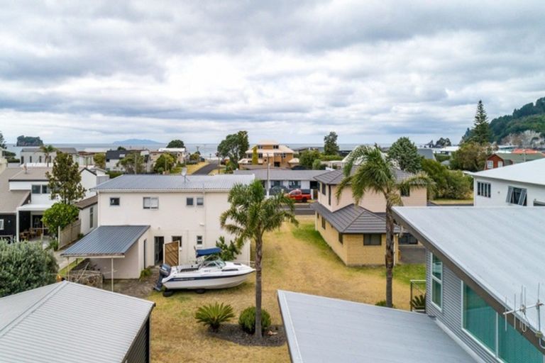 Photo of property in 216 Given Avenue, Whangamata, 3620