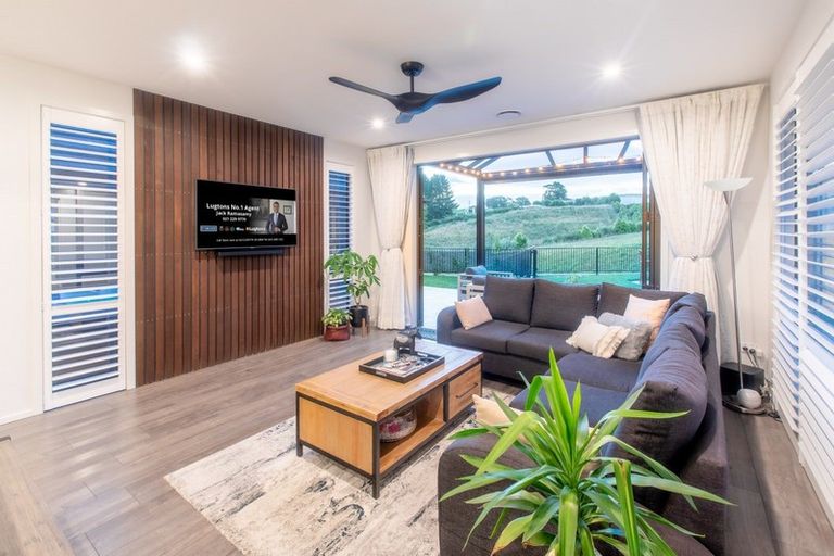 Photo of property in 19 Waikaka Place, Rototuna North, Hamilton, 3210