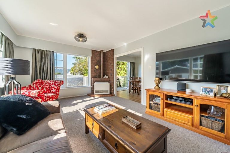 Photo of property in 12 Gainsborough Grove, Belmont, Lower Hutt, 5010