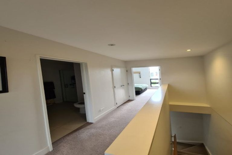 Photo of property in 14 Cochrane Road, Hobsonville, Auckland, 0616