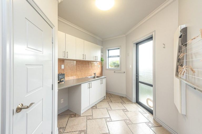 Photo of property in 29 Lithgow Drive, Otamatea, Whanganui, 4500
