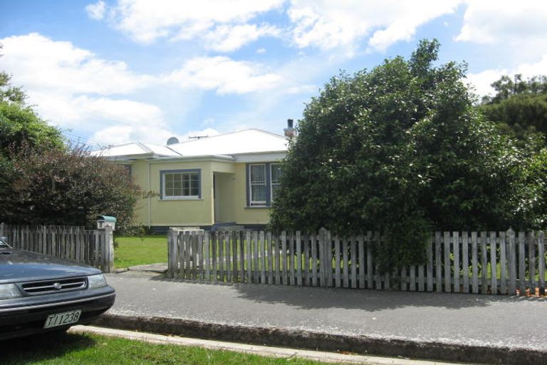 Photo of property in 4 Cambridge Street, Pahiatua, 4910