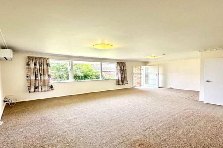 Photo of property in 2/236 Pakuranga Road, Pakuranga Heights, Auckland, 2010