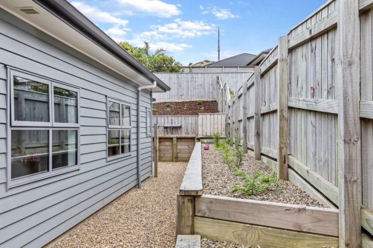 Photo of property in 20 Paparoa Crescent, Aotea, Porirua, 5024