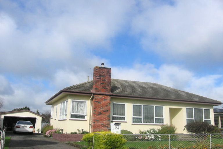 Photo of property in 24 Liverpool Street, Takaro, Palmerston North, 4412
