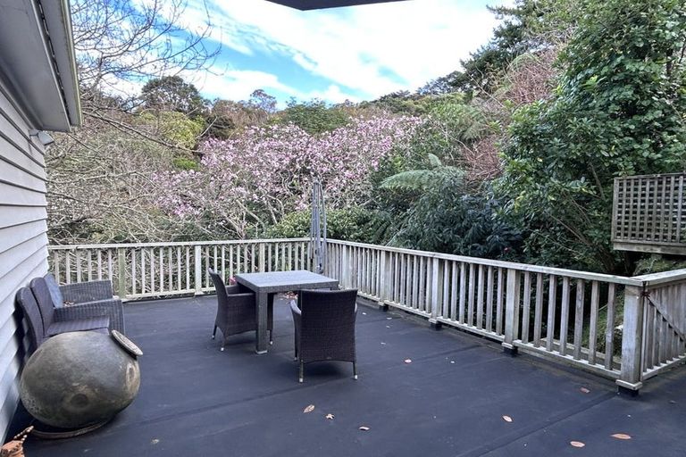 Photo of property in 1b Wadestown Road, Wadestown, Wellington, 6012