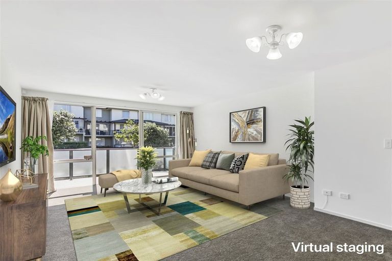 Photo of property in 2/23 Opito Way, East Tamaki, Auckland, 2013