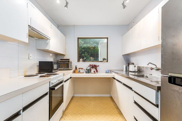 Photo of property in 6/23 Tireti Road, Titahi Bay, Porirua, 5022