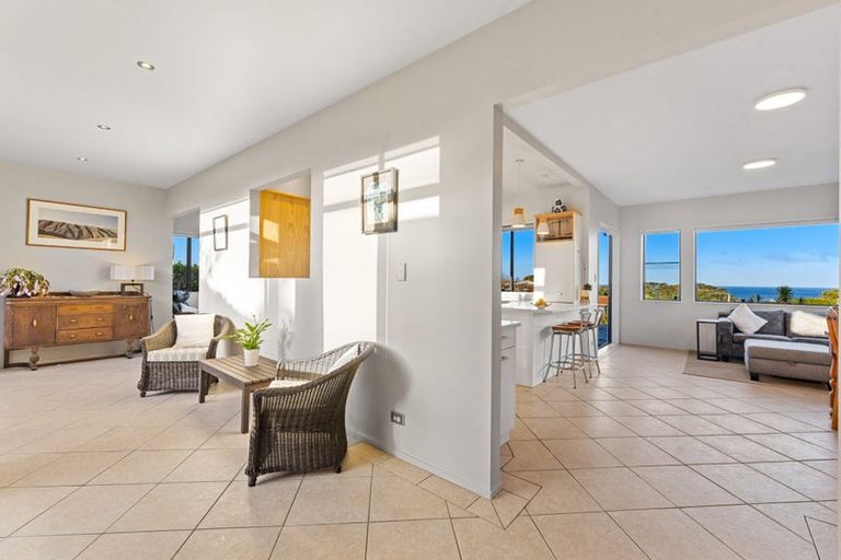 Photo of property in 68 Barrier View Road, Leigh, 0985