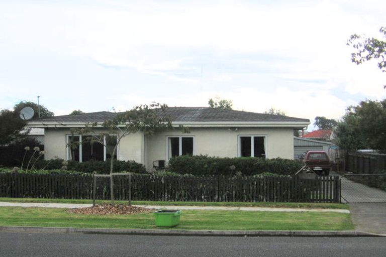 Photo of property in 5 Seddon Avenue, Papatoetoe, Auckland, 2104