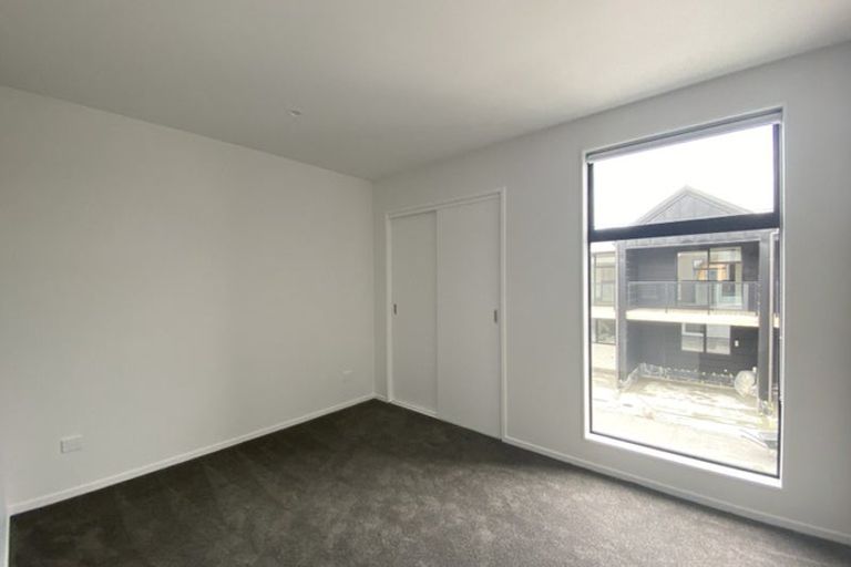 Photo of property in 6 Tuputupu Drive, Kumeu, 0810