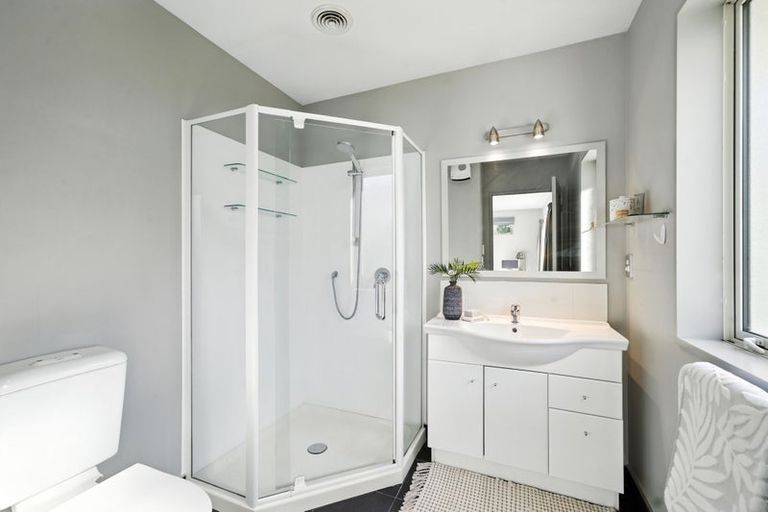 Photo of property in 36 Withells Road, Avonhead, Christchurch, 8042