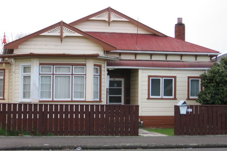 Photo of property in 21 Bourke Street, Palmerston North, 4410
