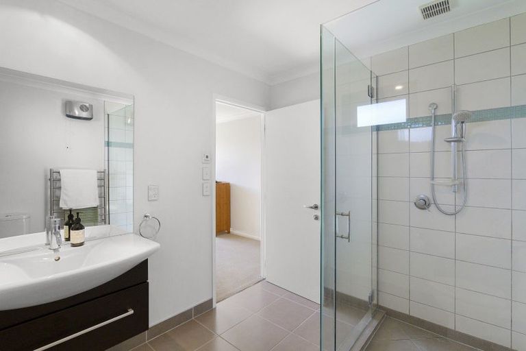 Photo of property in 9 Taylors Avenue, Bryndwr, Christchurch, 8052