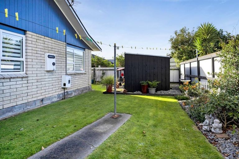Photo of property in 24b Surrey Street, Hawera, 4610