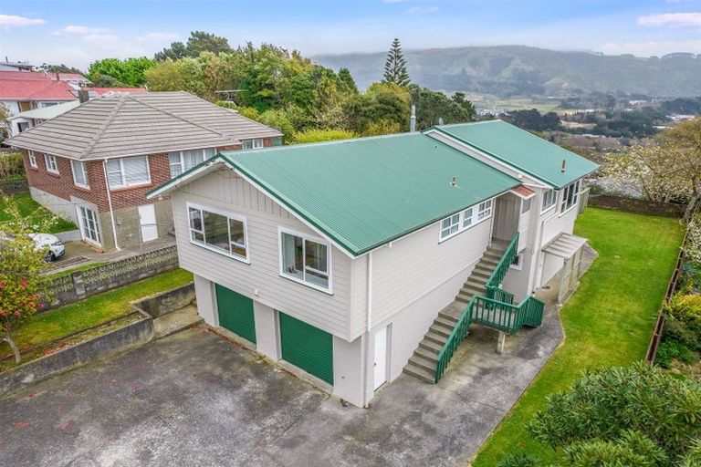 Photo of property in 22 Ernest Street, Ranui, Porirua, 5024