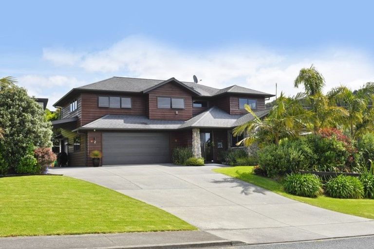 Photo of property in 2 Wonderview Road, Leigh, 0985