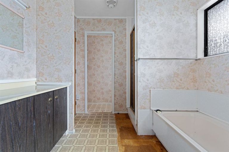 Photo of property in 220 Valley Road, Kawerau, 3127