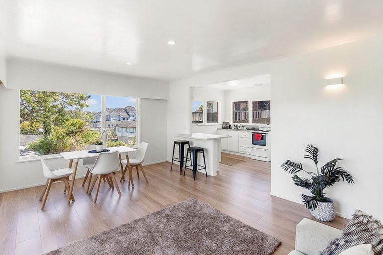 Photo of property in 1/28 Gordon Avenue, Milford, Auckland, 0620