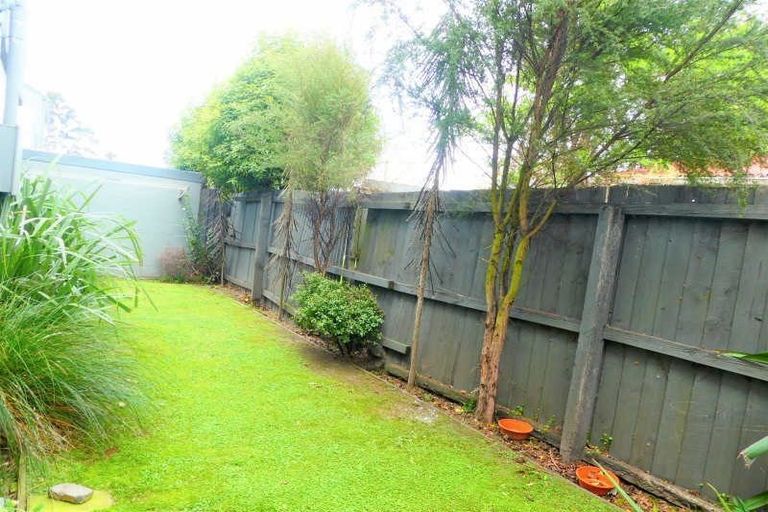 Photo of property in 1/262 Stanmore Road, Richmond, Christchurch, 8013