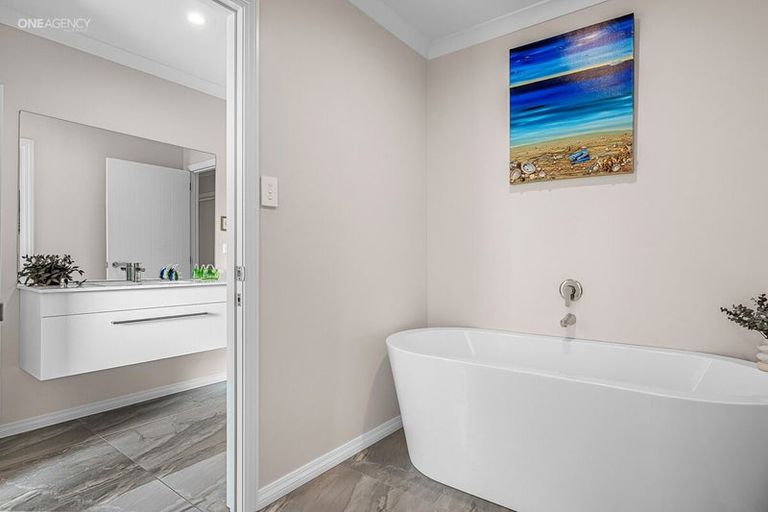 Photo of property in 33 Tripoli Street, Rangiora, 7400