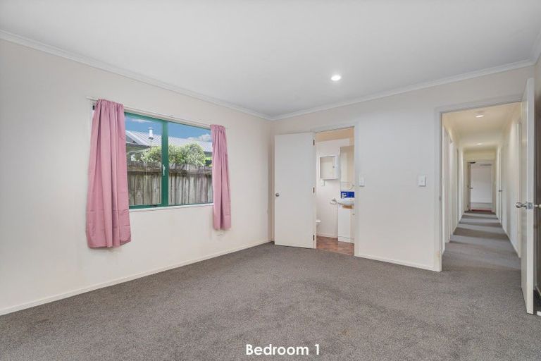 Photo of property in 40 Cholmondeley Crescent, Whitianga, 3510