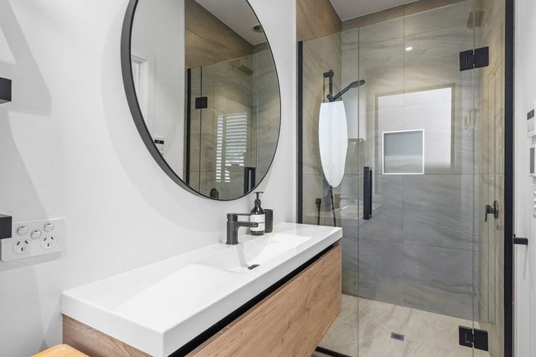 Photo of property in 3b Glenelg Lane, Jacks Point, 9371