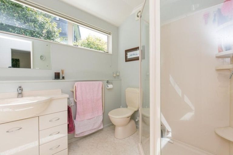 Photo of property in 6a Pony Grove, Churton Park, Wellington, 6037