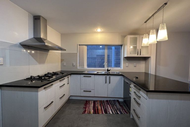 Photo of property in 10 Killarney Drive, Flat Bush, Auckland, 2019