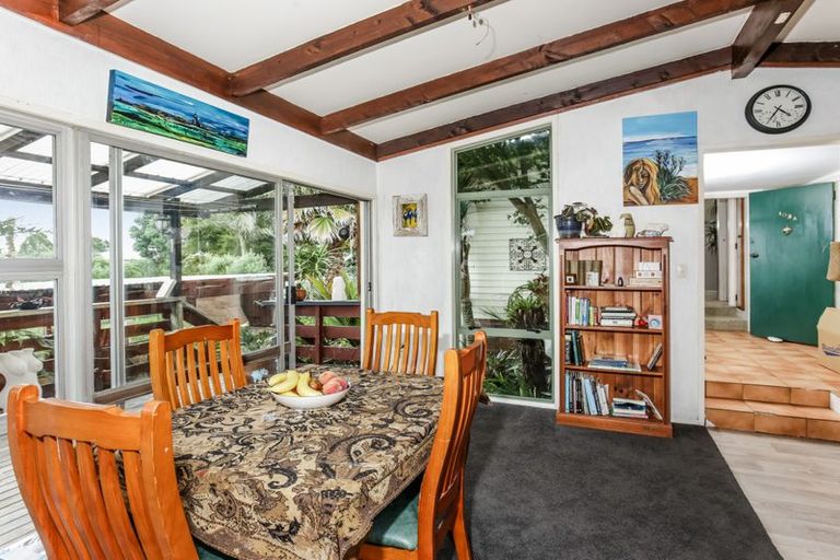 Photo of property in 103a Woodglen Road, Glen Eden, Auckland, 0602