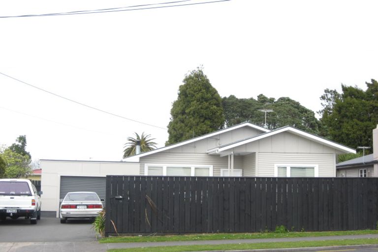Photo of property in 18 Hori Street, Vogeltown, New Plymouth, 4310