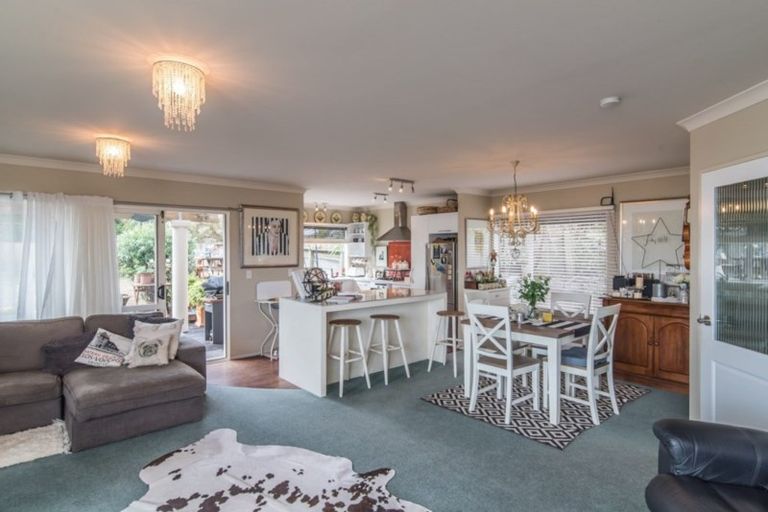 Photo of property in 9 Jeep Road, Raumati South, Paraparaumu, 5032