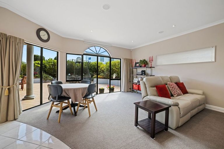 Photo of property in 20 Endeavour Drive, Whitby, Porirua, 5024