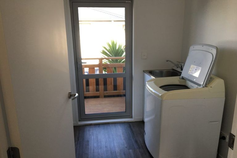 Photo of property in 51 Niven Street, Avondale, Christchurch, 8061