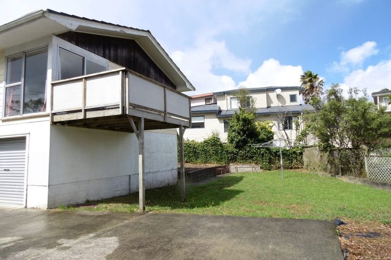 Photo of property in 372 East Coast Road, Sunnynook, Auckland, 0630