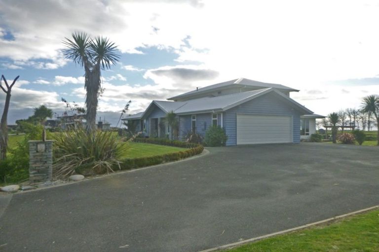 Photo of property in 12 Elley Drive, Carters Beach, Westport, 7825