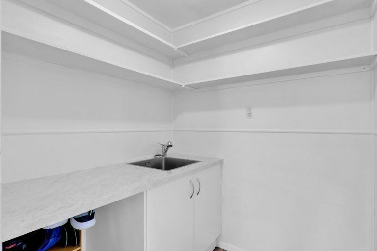 Photo of property in 6 Camden Place, Pukete, Hamilton, 3200