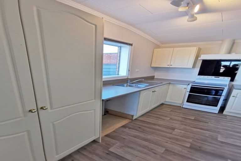 Photo of property in 76 Thomson Street, Tinwald, Ashburton, 7700