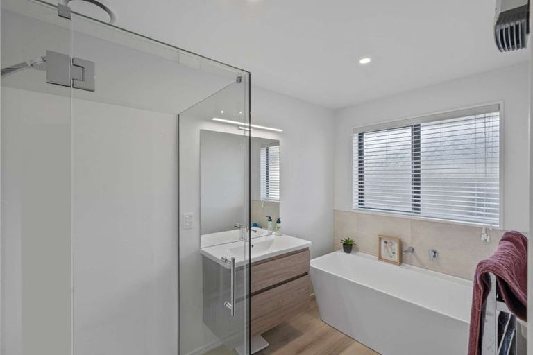 Photo of property in 37 Skibbereen Drive, Halswell, Christchurch, 8025