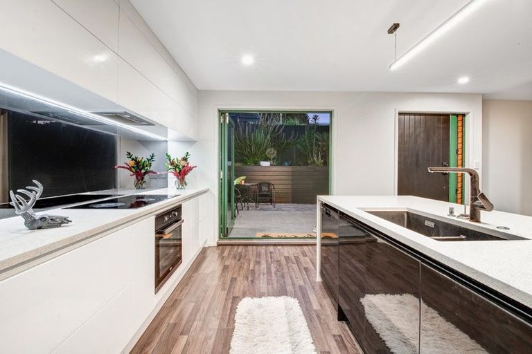 Photo of property in 57 Duncansby Road, Stanmore Bay, Whangaparaoa, 0932