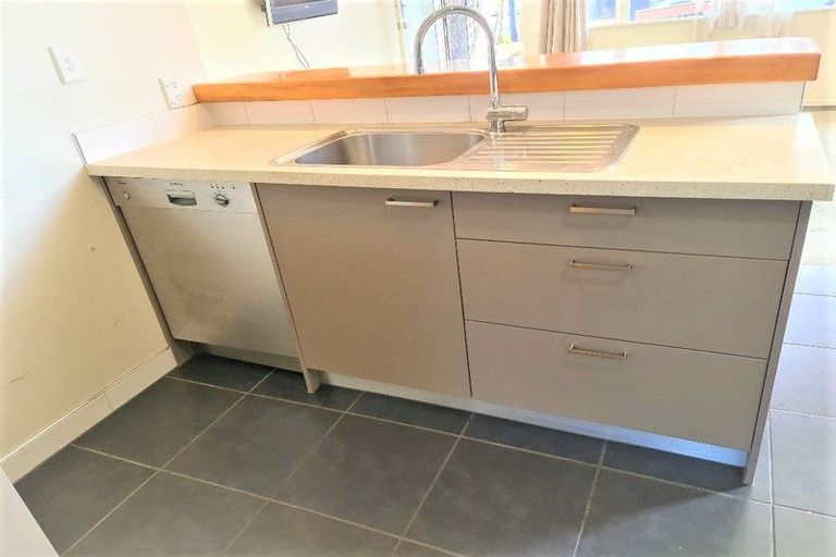 Photo of property in 42 Wyllie Road, Papatoetoe, Auckland, 2025